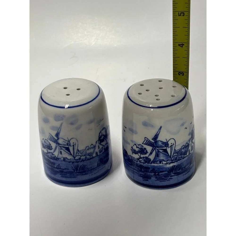 Vintage Delft Blue Hand Painted Dutch Windmill Salt & Pepper Shakers Holland set